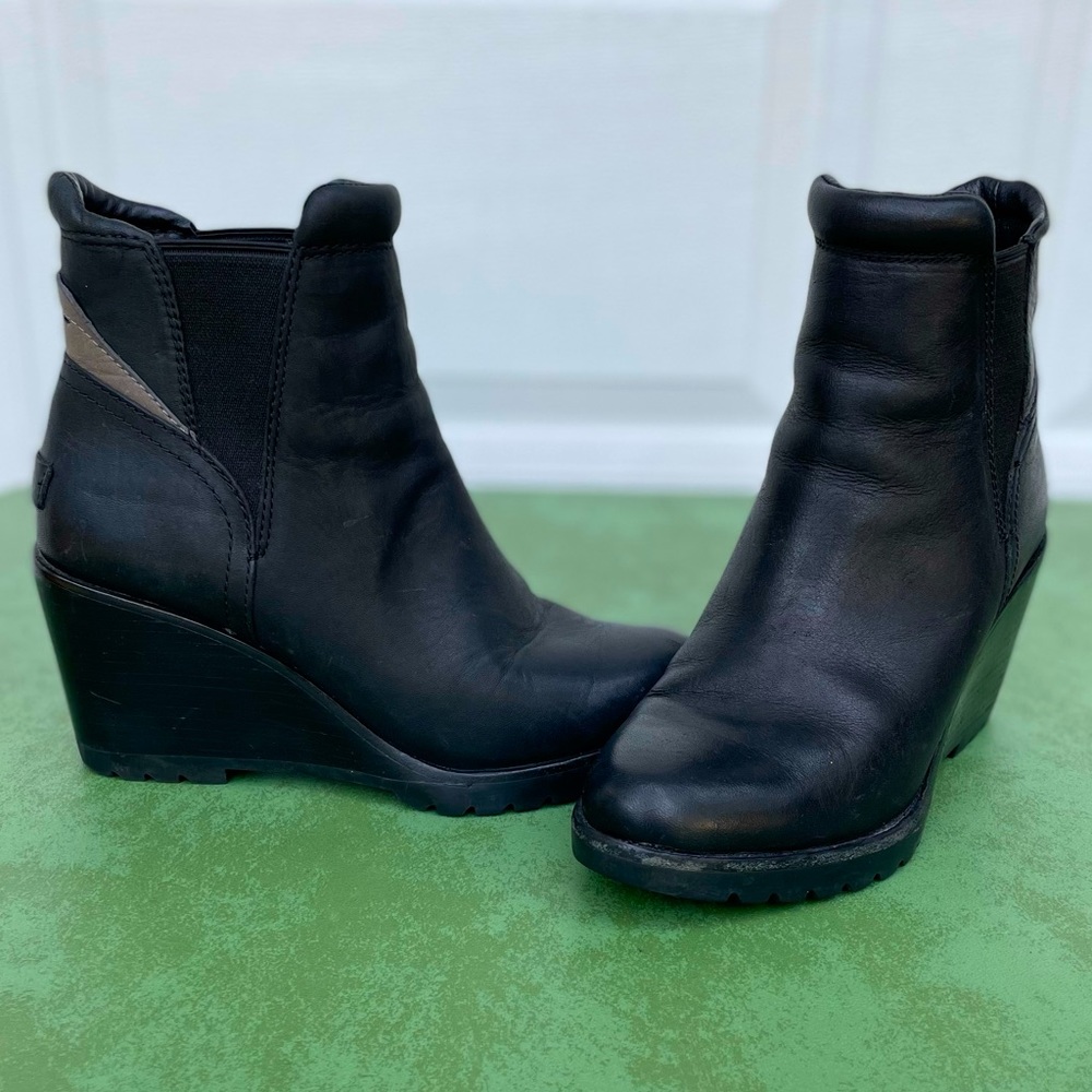 Sorel After Hours Chelsea Wedge Boots, Black Size 6.5